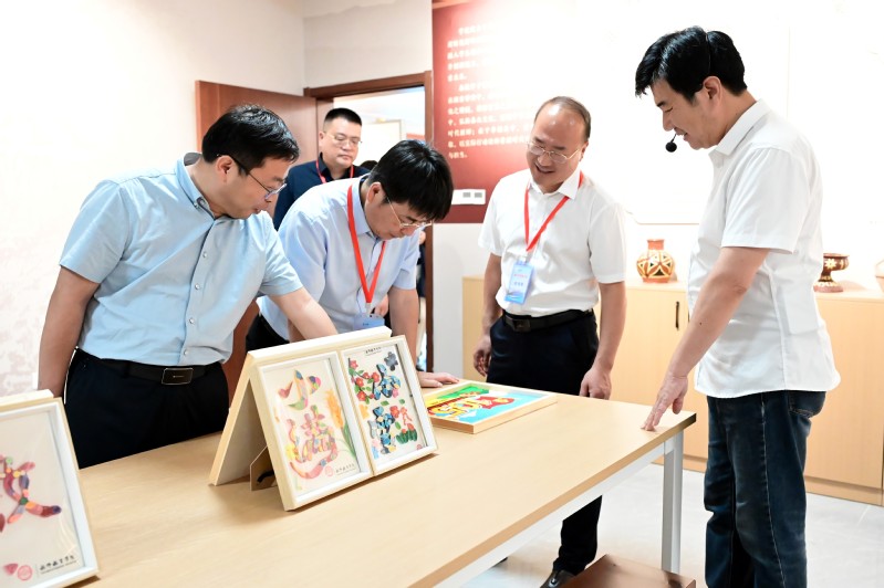 应用心理学专业接受教育部师范类...